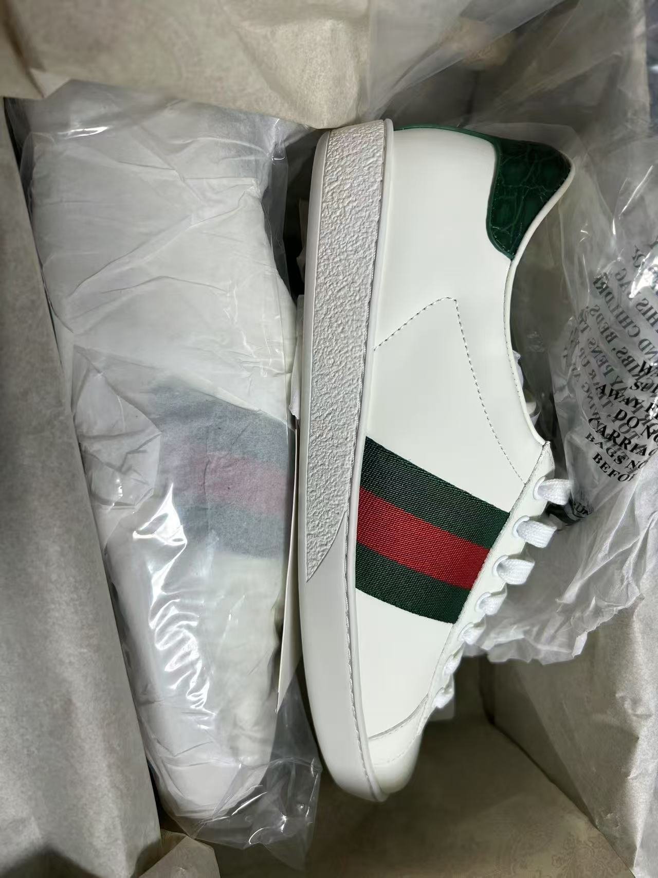 Gucci sneakers Support chip phonesensing photo review