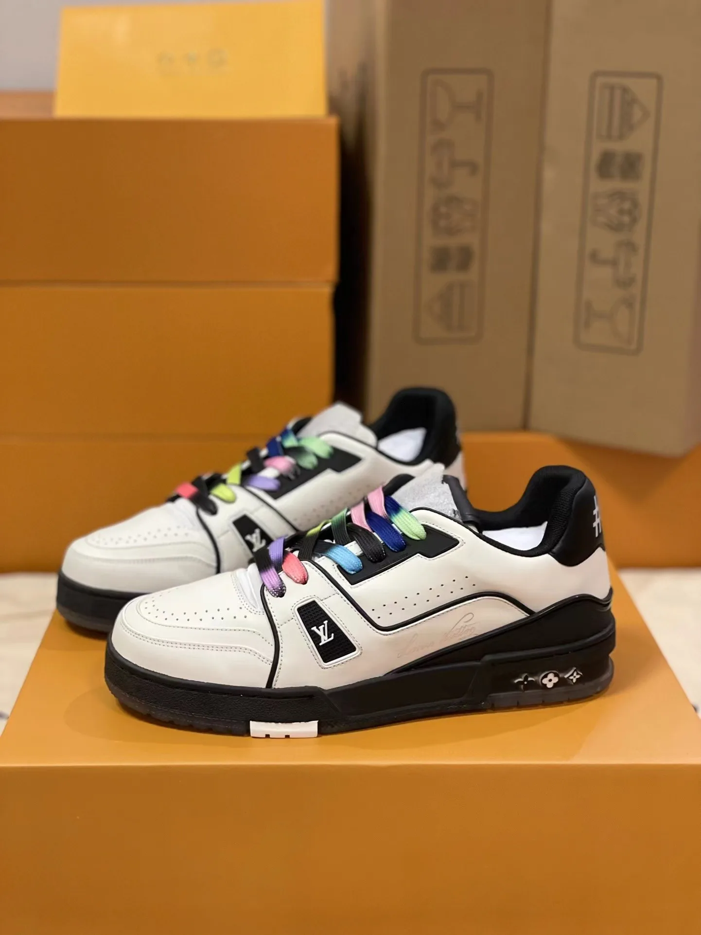 LOUIS VUITTON TRAINER 1A91Q5 Snea kers - Image 3