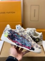 LOUIS VUITTON x NIKE AIR FORCE 1 Sn eaker - Image 5
