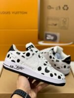LOUIS VUITTON x NIKE AIR FORCE 1 Sn eaker - Image 3