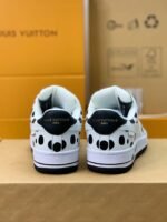 LOUIS VUITTON x NIKE AIR FORCE 1 Sn eaker - Image 4
