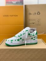 LOUIS VUITTON x NIKE AIR FORCE 1 Sn eaker - Image 5