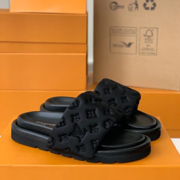 LOUIS VUITTON WOMEN'S SLIPPERS