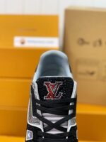LOUIS VUITTON TRAINER Sneakers - Image 8