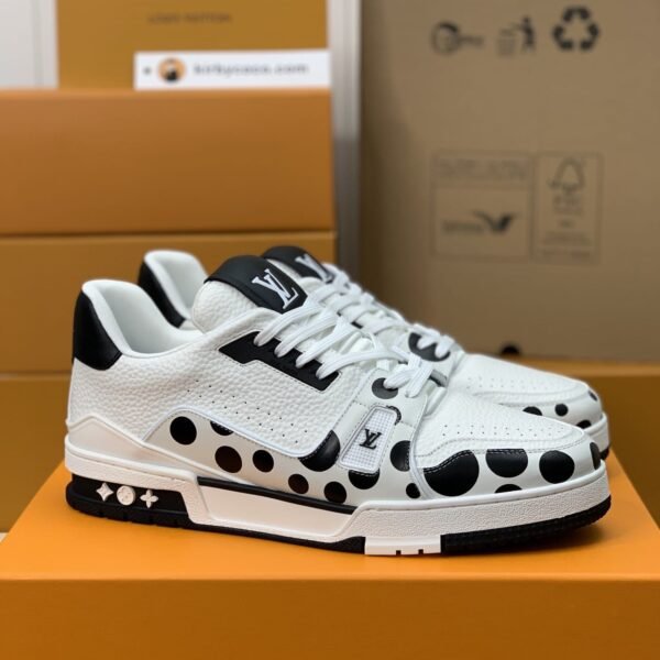 LOUIS VUITTON TRAINER Sneakers