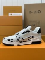 LOUIS VUITTON TRAINER Sneakers - Image 5