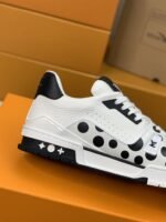 LOUIS VUITTON TRAINER Sneakers - Image 6