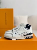 LOUIS VUITTON TRAINER Sneakers - Image 2