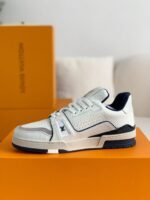 LOUIS VUITTON TRAINER Sneakers - Image 4