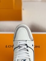 LOUIS VUITTON TRAINER Sneakers - Image 8