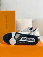 LOUIS VUITTON TRAINER Sneakers - Image 9