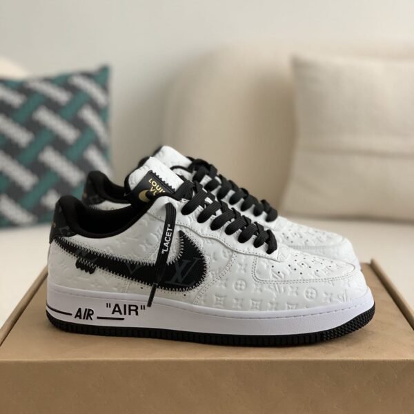 LOUIS VUITTON x NIKE AIR FORCE 1 SNEAKER
