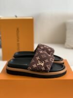 LOUIS VUITTON SLIPPERS