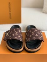 LOUIS VUITTON SLIPPERS - Image 3