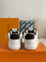 LOUIS VUITTON CHARLIE - Image 4