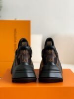 Louis Vuitton Archlight Sneaker - Image 4