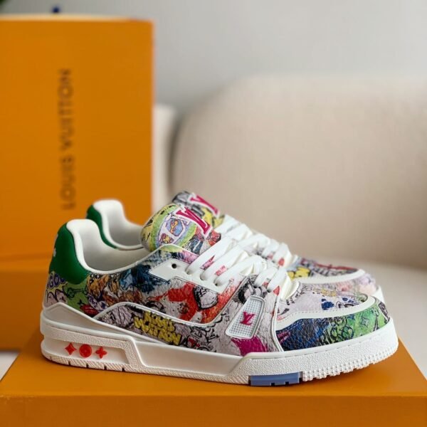 LOUlS VUITTON Trainer sneakers