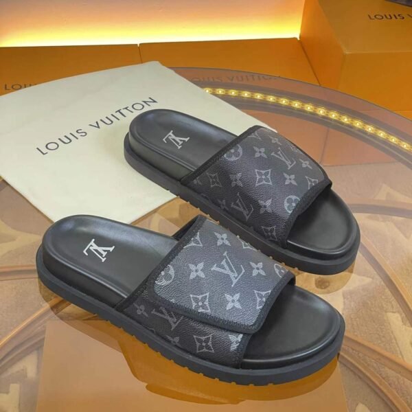 LOUIS VUITTON SLIPPERS