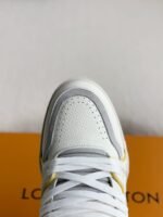 LOUIS VUITTON TRAINER Sneakers - Image 8