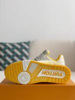 LOUIS VUITTON TRAINER Sneakers - Image 9