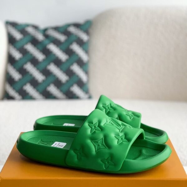 LOUIS VUITTON WOMEN'S SLIPPERS