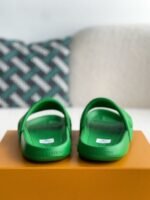 LOUIS VUITTON WOMEN'S SLIPPERS - Image 3