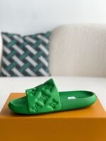 LOUIS VUITTON WOMEN'S SLIPPERS - Image 4