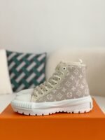 Louis Vuitton Squad Women's flat bottomed boots - Image 2