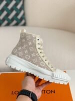 Louis Vuitton Squad Women's flat bottomed boots - Image 3