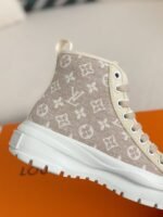 Louis Vuitton Squad Women's flat bottomed boots - Image 6