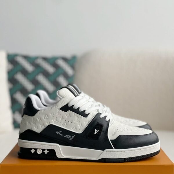 LOUIS VUITTON TRAINER Sneakers
