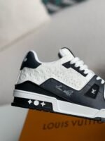 LOUIS VUITTON TRAINER Sneakers - Image 6