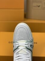 LOUIS VUITTON TRAINER Sneakers - Image 8