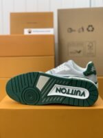 LOUIS VUITTON TRAINER Sneakers - Image 9