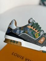 LOUIS VUITTON TRAINER Sneakers - Image 7