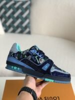 LOUIS VUITTON TRAINER Sneakers - Image 3