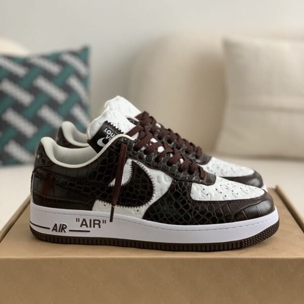 LOUIS VUITTON x NIKE AIR FORCE 1 SNEAKER