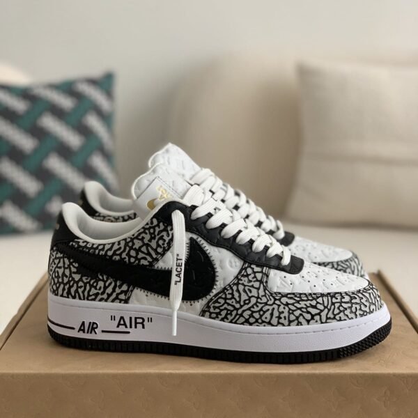 LOUIS VUITTON x NIKE AIR FORCE 1 SNEAKER