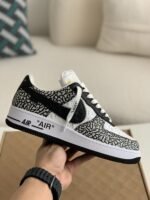 LOUIS VUITTON x NIKE AIR FORCE 1 SNEAKER - Image 3