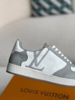 LOUIS VUITTON SNEAKERS - Image 7