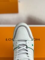 LOUIS VUITTON TRAINER Sneakers - Image 8