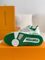 LOUIS VUITTON TRAINER Sneakers - Image 9