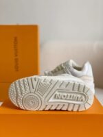 LOUIS VUITTON TRAINER MAXI SNEAKERS - Image 9