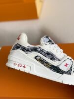 LOUIS VUITTON TRAINER Sneakers - Image 6