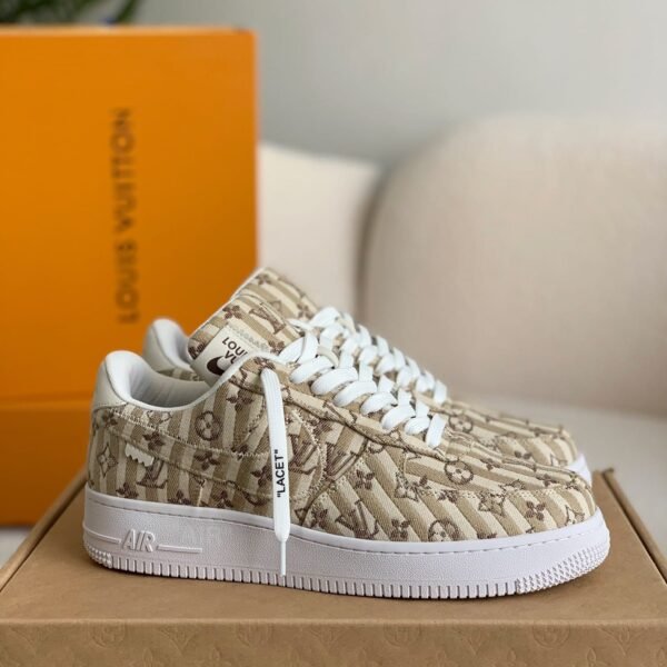LOUIS VUITTON x NIKE AIR FORCE 1 SNEAKER