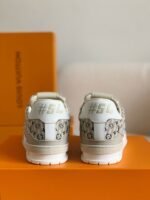 LOUIS VUITTON TRAINER SNEAKERS - Image 5