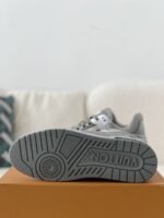 Louis Vuitton Trainer Sneakers - Image 9