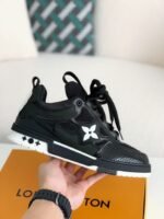 LOUIS VUITTON RUNNER TATIC Sneakers - Image 3