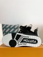 LOUIS VUITTON RUNNER TATIC Sneakers - Image 7