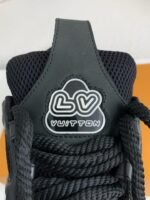 LOUIS VUITTON RUNNER TATIC Sneakers - Image 10